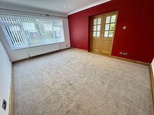 Lounge- click for photo gallery